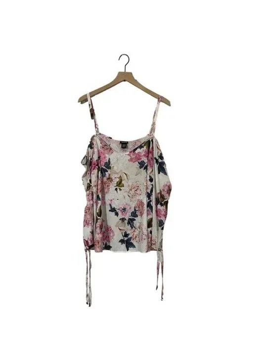 Torrid White Floral Cold Shoulder Top - 0 - Picture 2 of 11